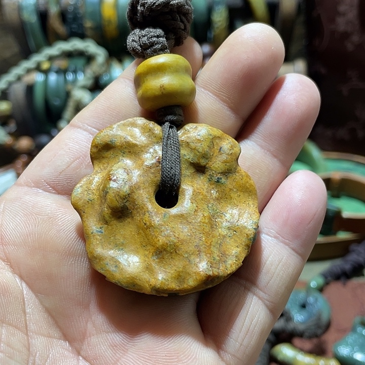 岫岩河磨玉（透闪石质玉）未镶嵌挂件