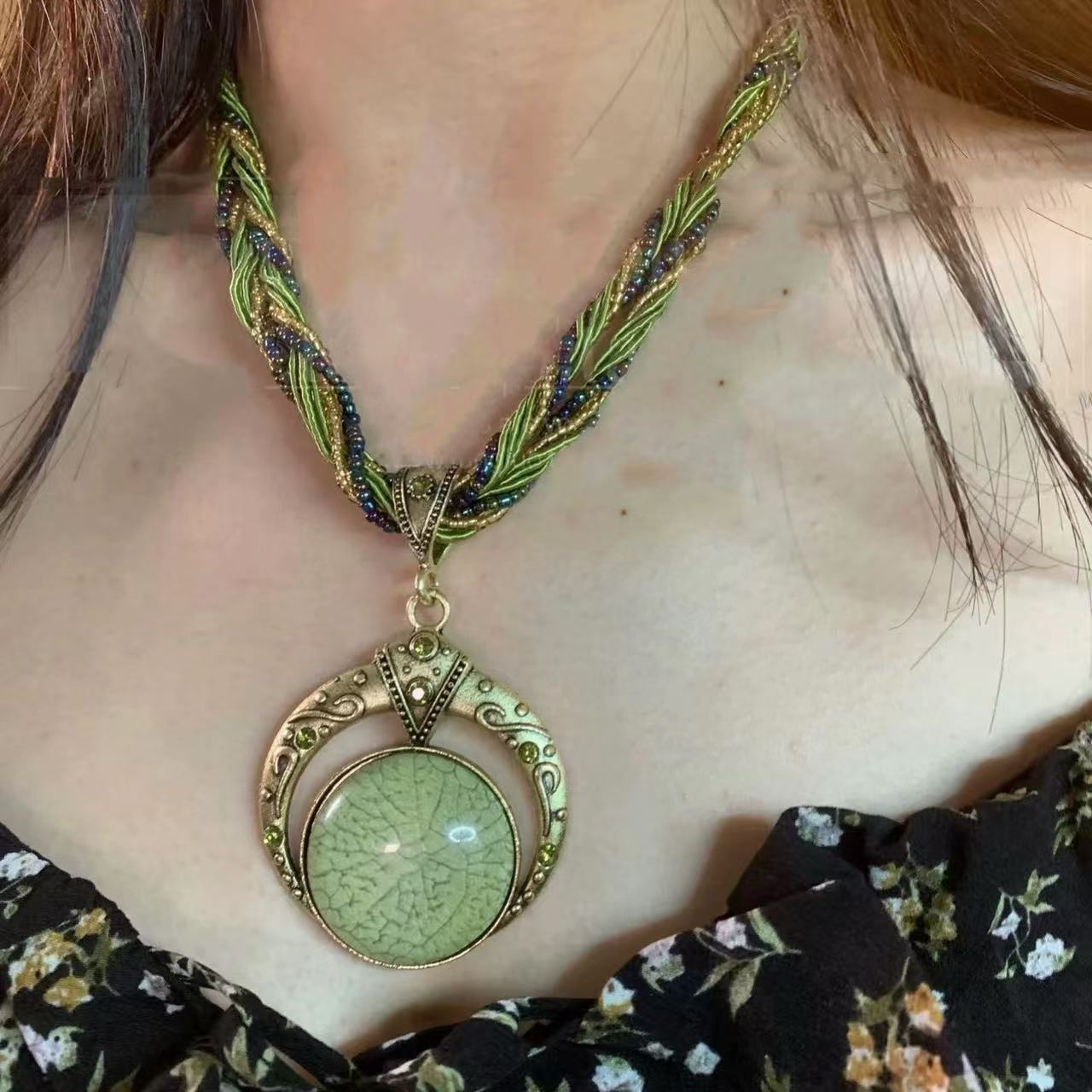 铜合金 波西米亚风绿色圆球项链A157