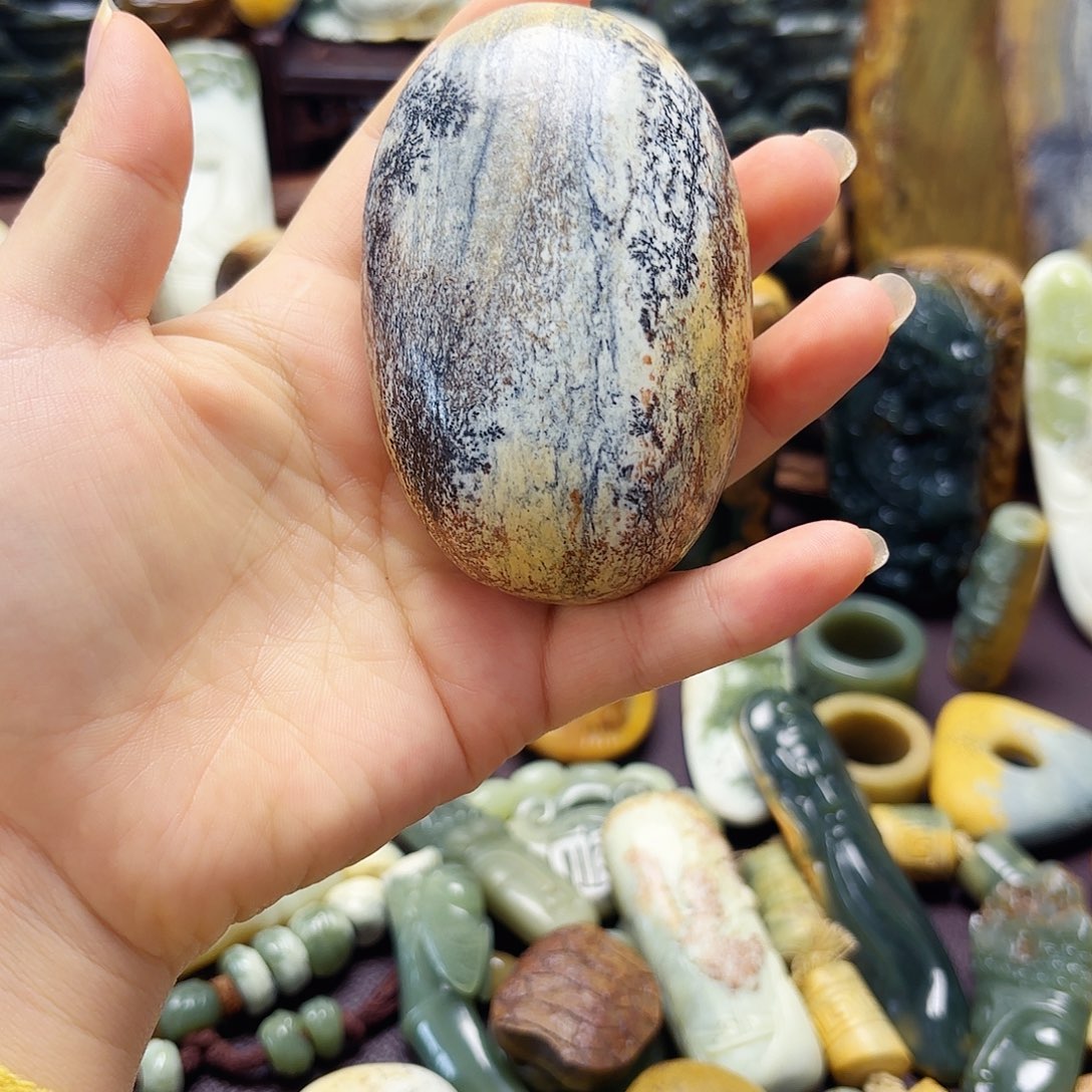 大***辰岫岩河磨玉（透闪石质玉）未镶嵌挂件