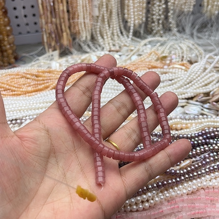 未镶嵌玛瑙/玉髓珠宝半成品一条6*3mm草莓晶直切