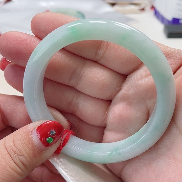 翡翠手镯未镶嵌缅甸翡翠手镯58圈