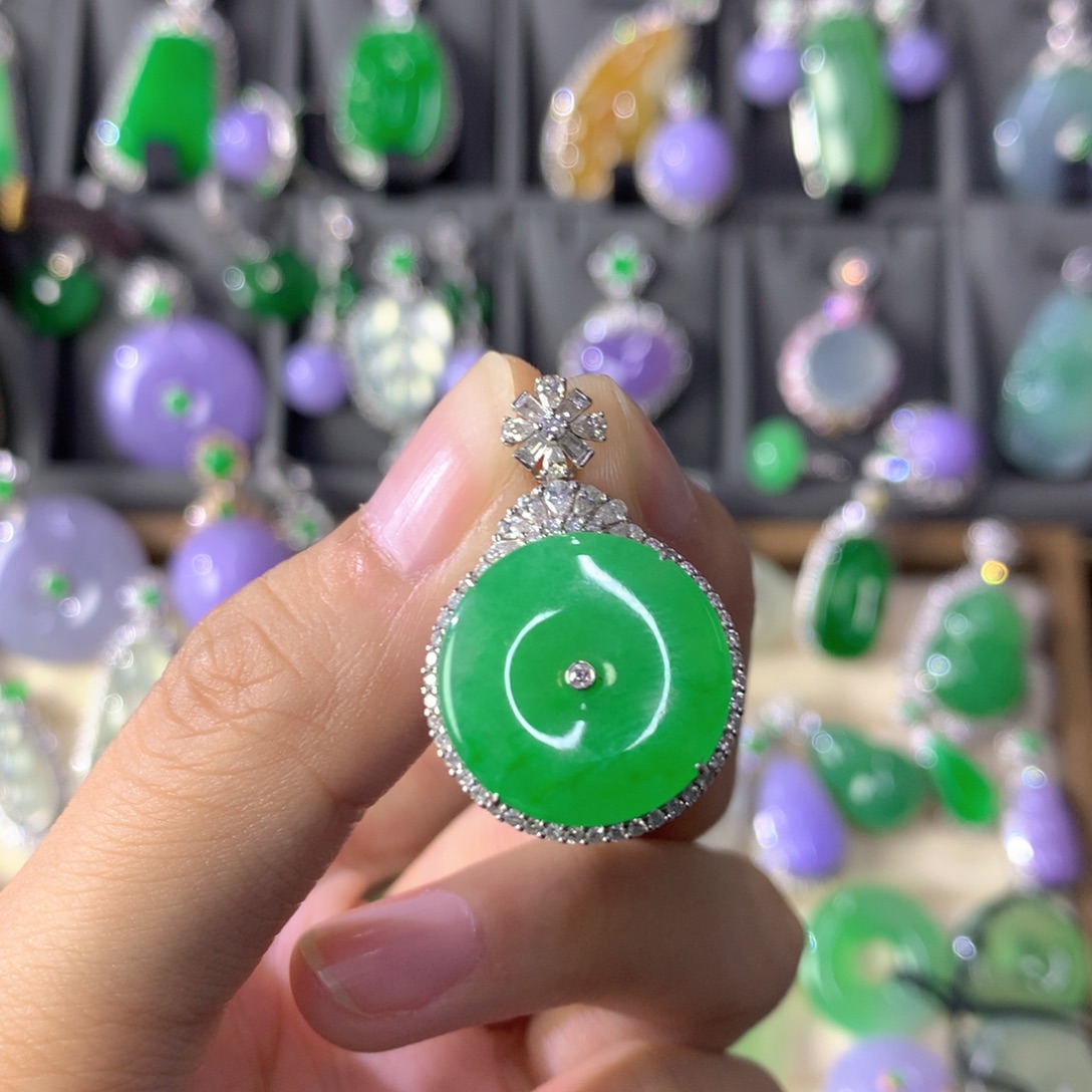 翡翠18K金镶嵌吊坠(不含链)