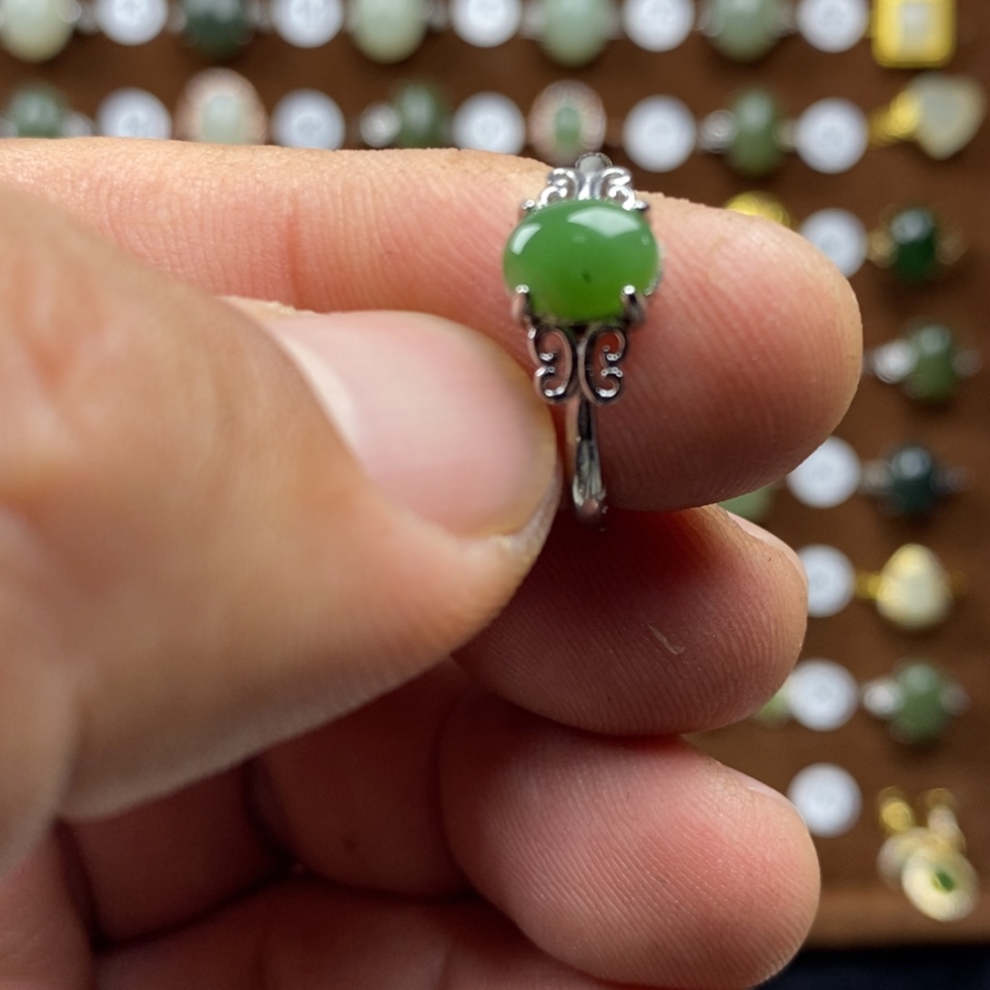 和田玉（碧玉）戒指合金