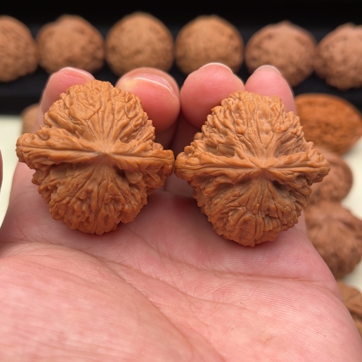 Z***L核桃南疆文玩核桃