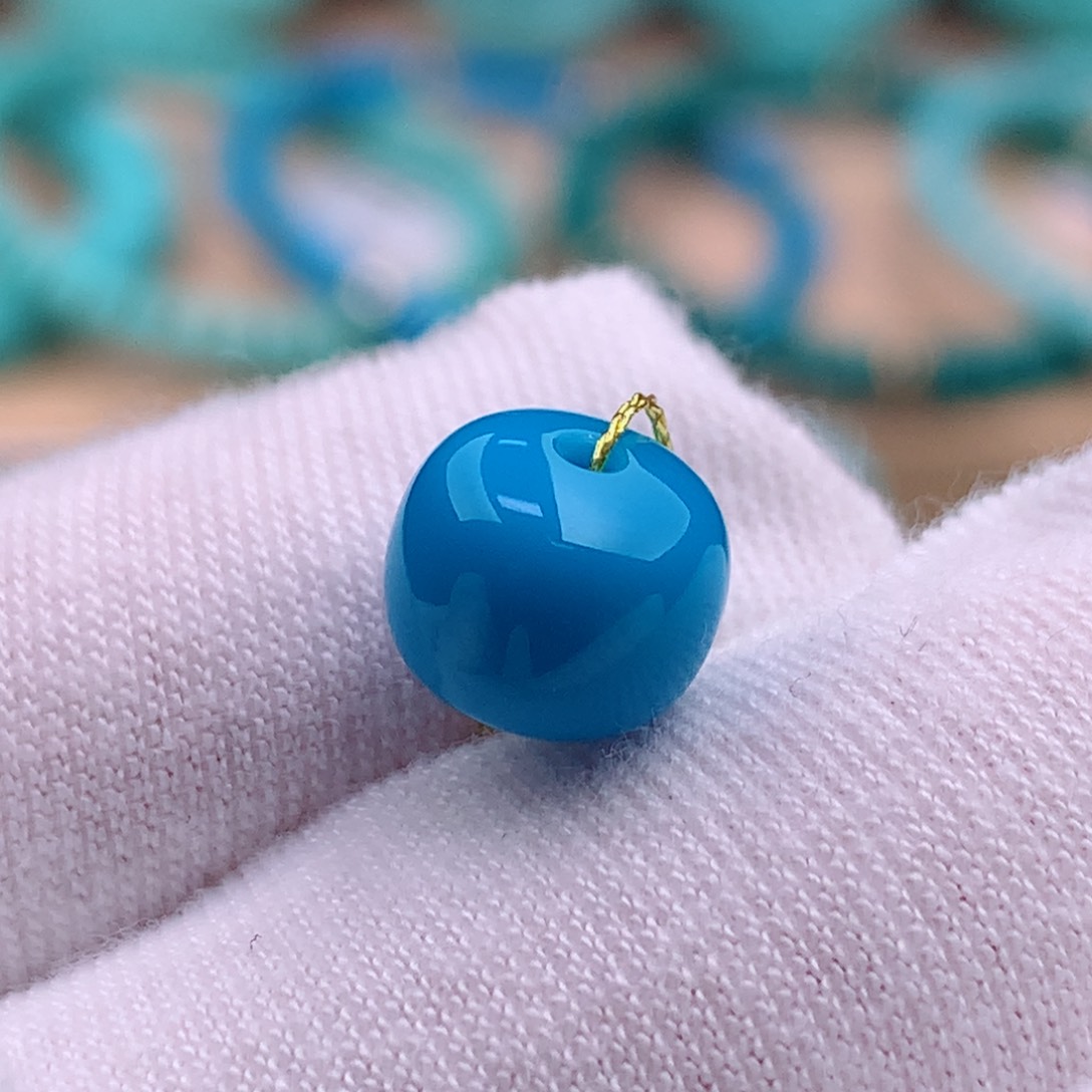 绿松石珠宝奇石未镶嵌8.5✖️7.3mm暴力蓝