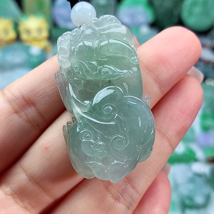 翡翠颈饰未镶嵌文*翡翠