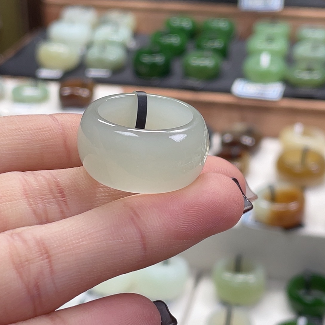 和田玉未镶嵌戒指3号