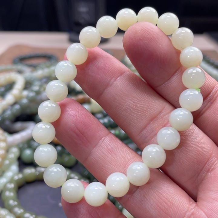 和田玉手链未镶嵌