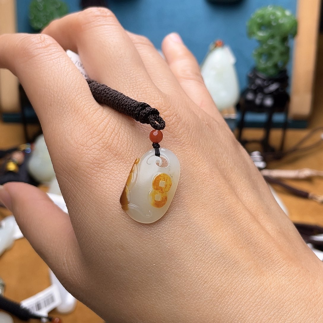 和田玉颈饰未镶嵌