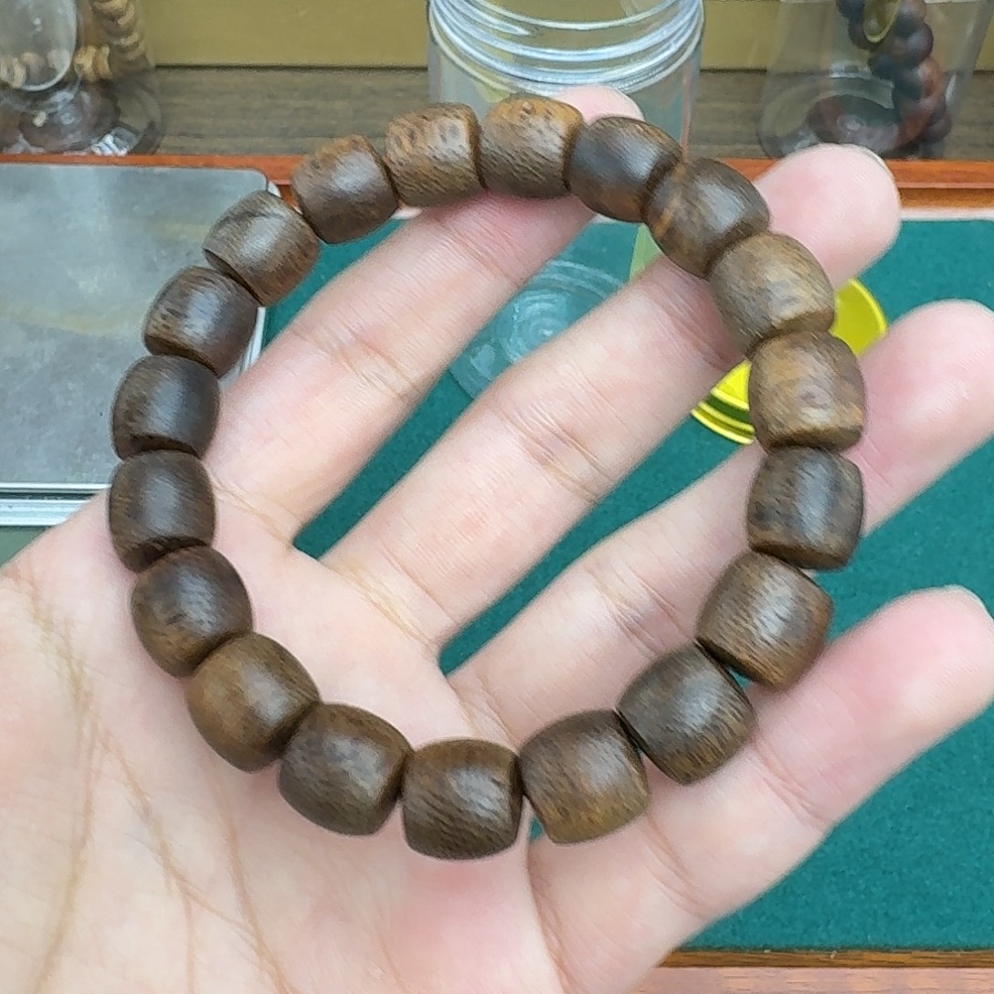 沉香沉香碎屑海南莺歌绿105