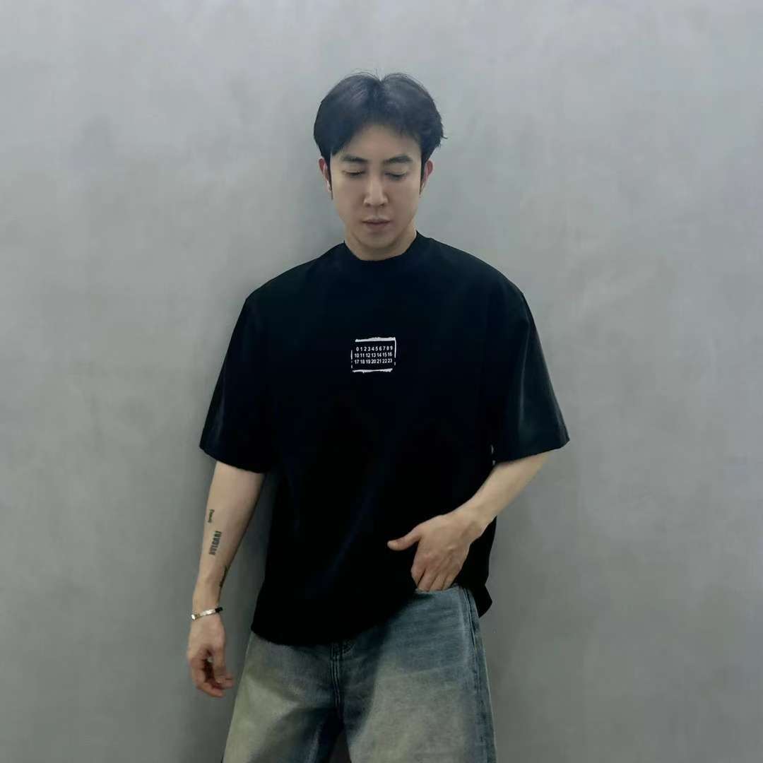 美式高街夏季潮牌简约纯色短袖T恤男宽松设计感小圆领上衣【4074】