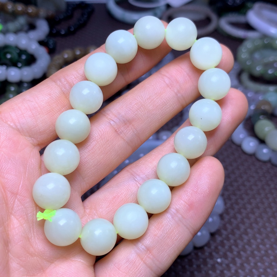 和田玉未镶嵌手串12