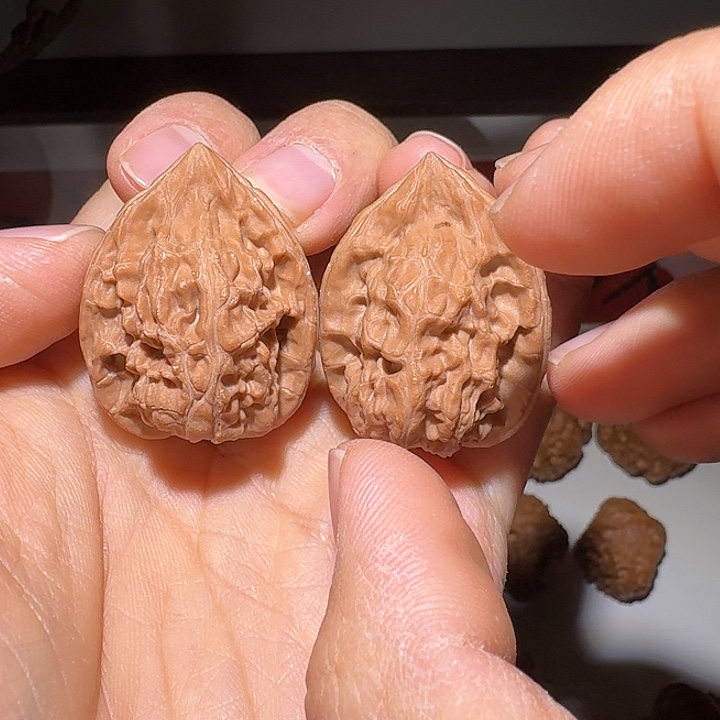 吊坠文玩核桃27.5全品野生原树硕头鸡心佛龛