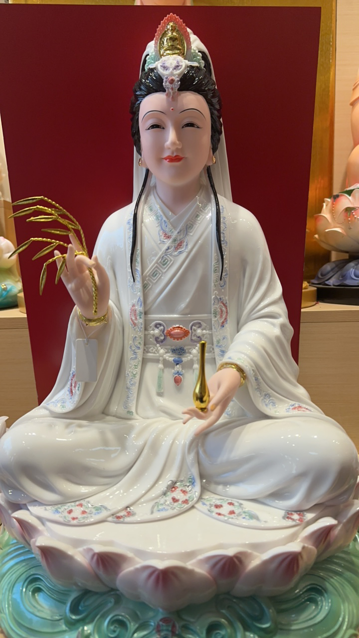 居家摆件仿瓷19寸妙善