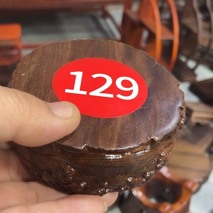 香榧木红木底座工艺品9