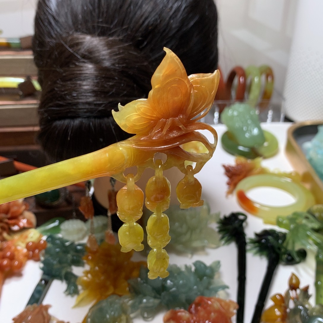 蛇纹石玉发饰未镶嵌雾*