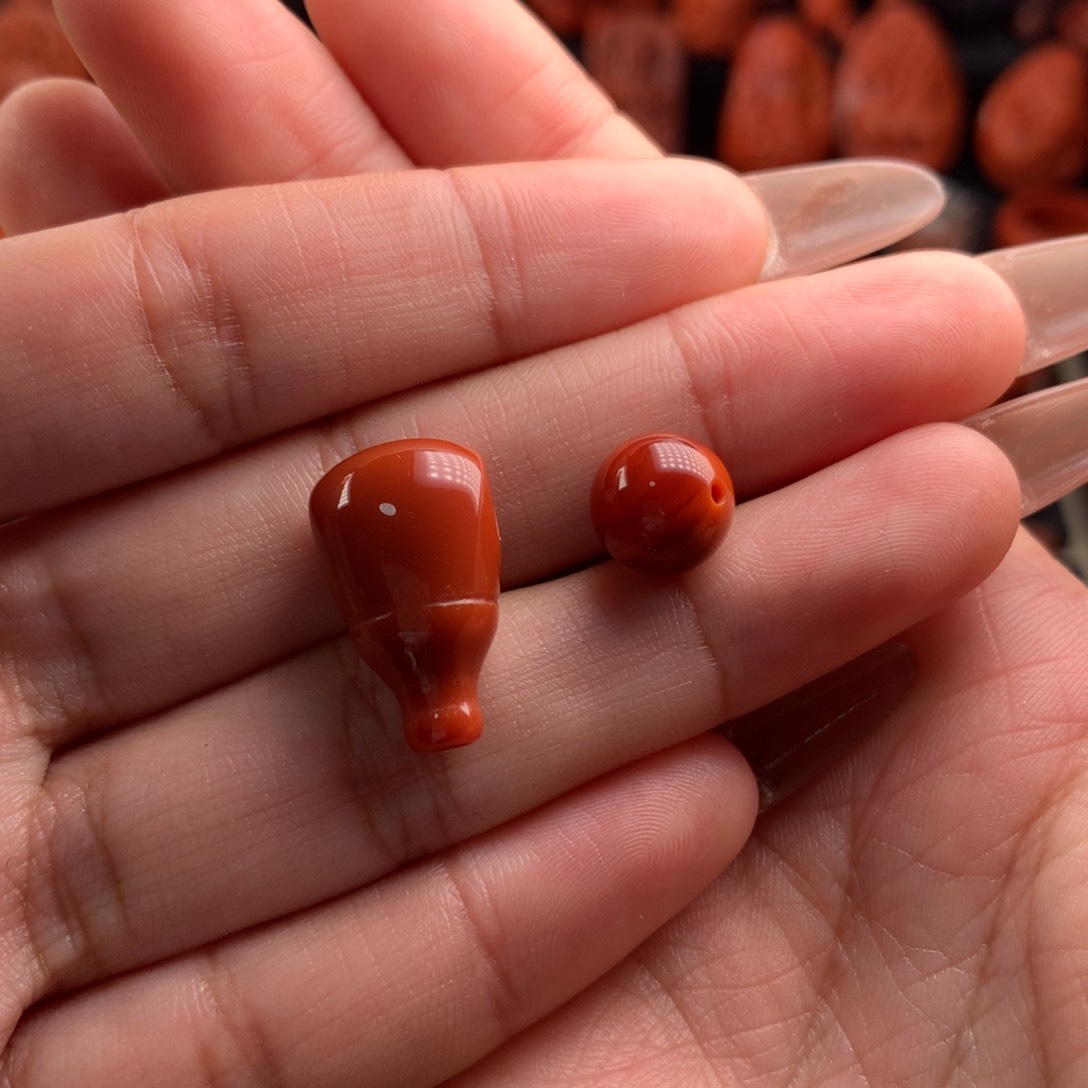 南红玛瑙套装 圆珠9+ 三通12未镶嵌泓*