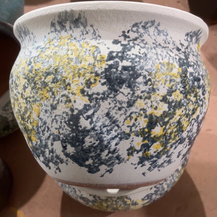 紫砂花盆口径28高度21一只