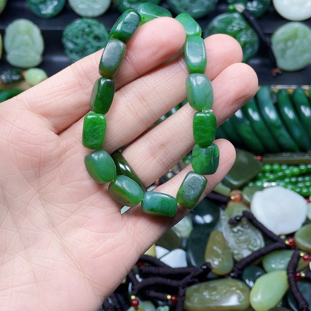 和田玉未镶嵌珠宝奇石