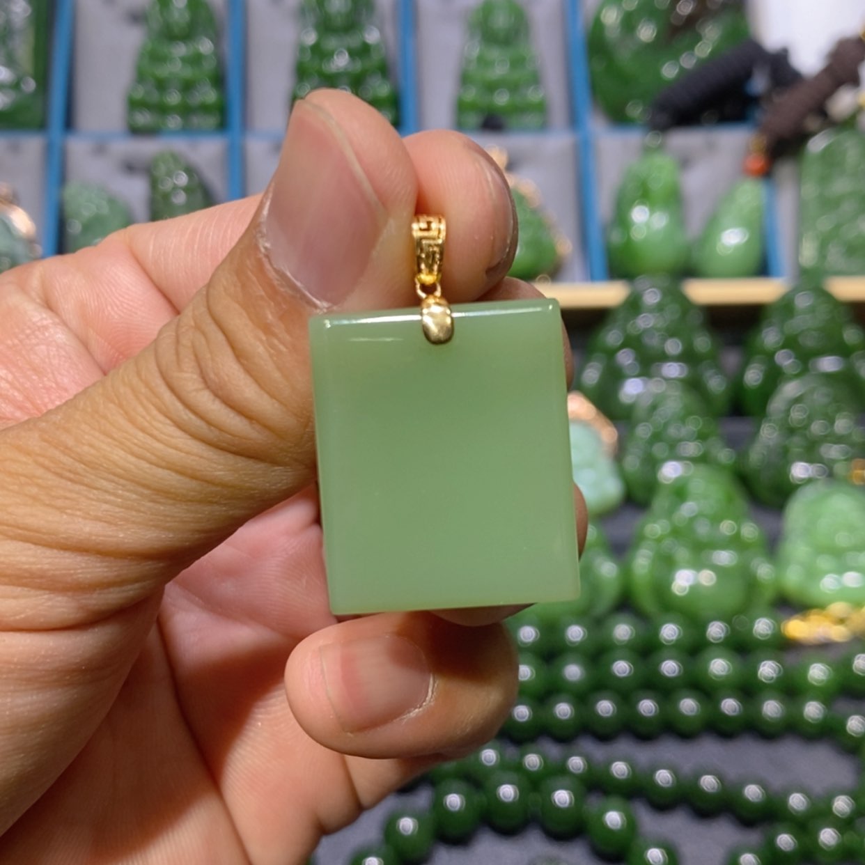 【闪购商品】和田玉吊坠(不含链)18K金镶嵌粉青无事牌