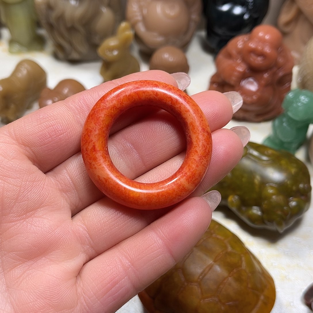 白玉菩提吊坠白玉菩提吊坠