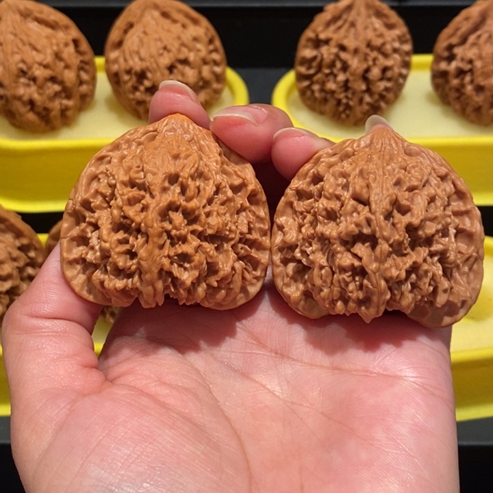 天*文玩核桃47尺满天星