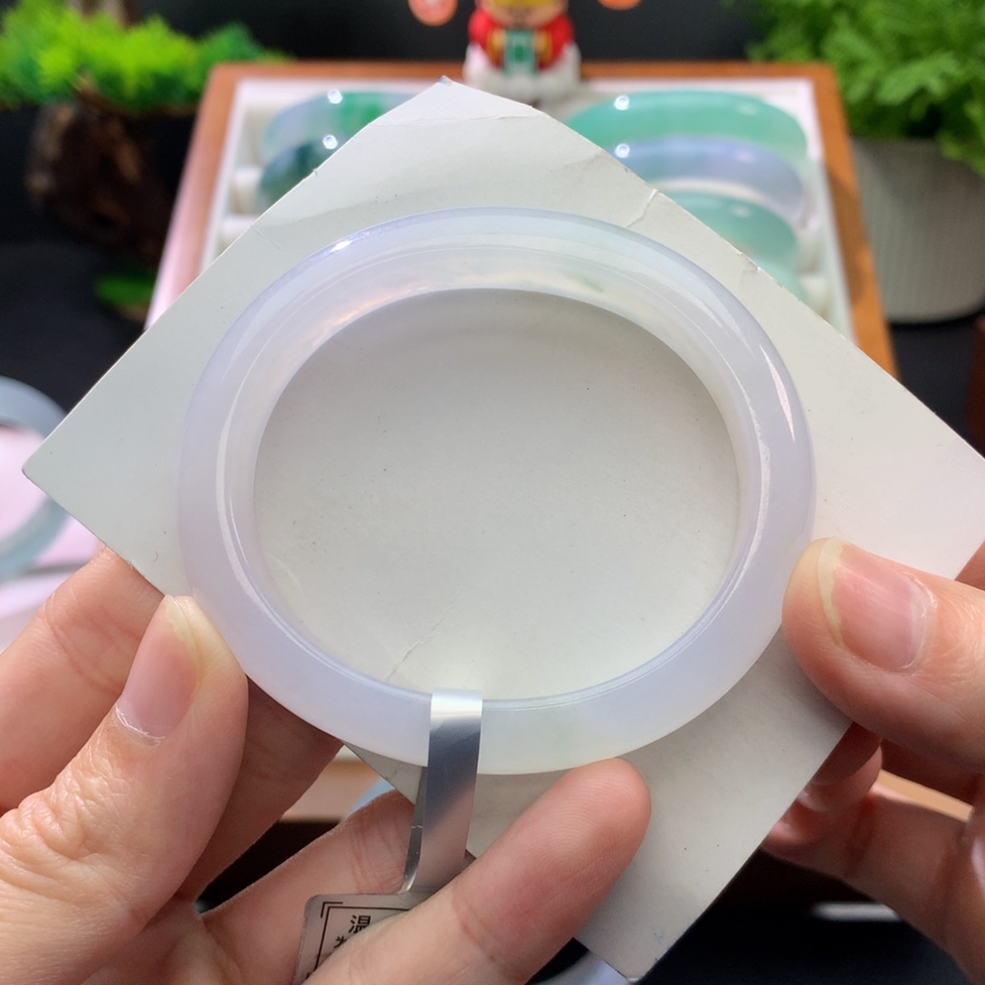 翡翠未镶嵌手镯捡漏 3