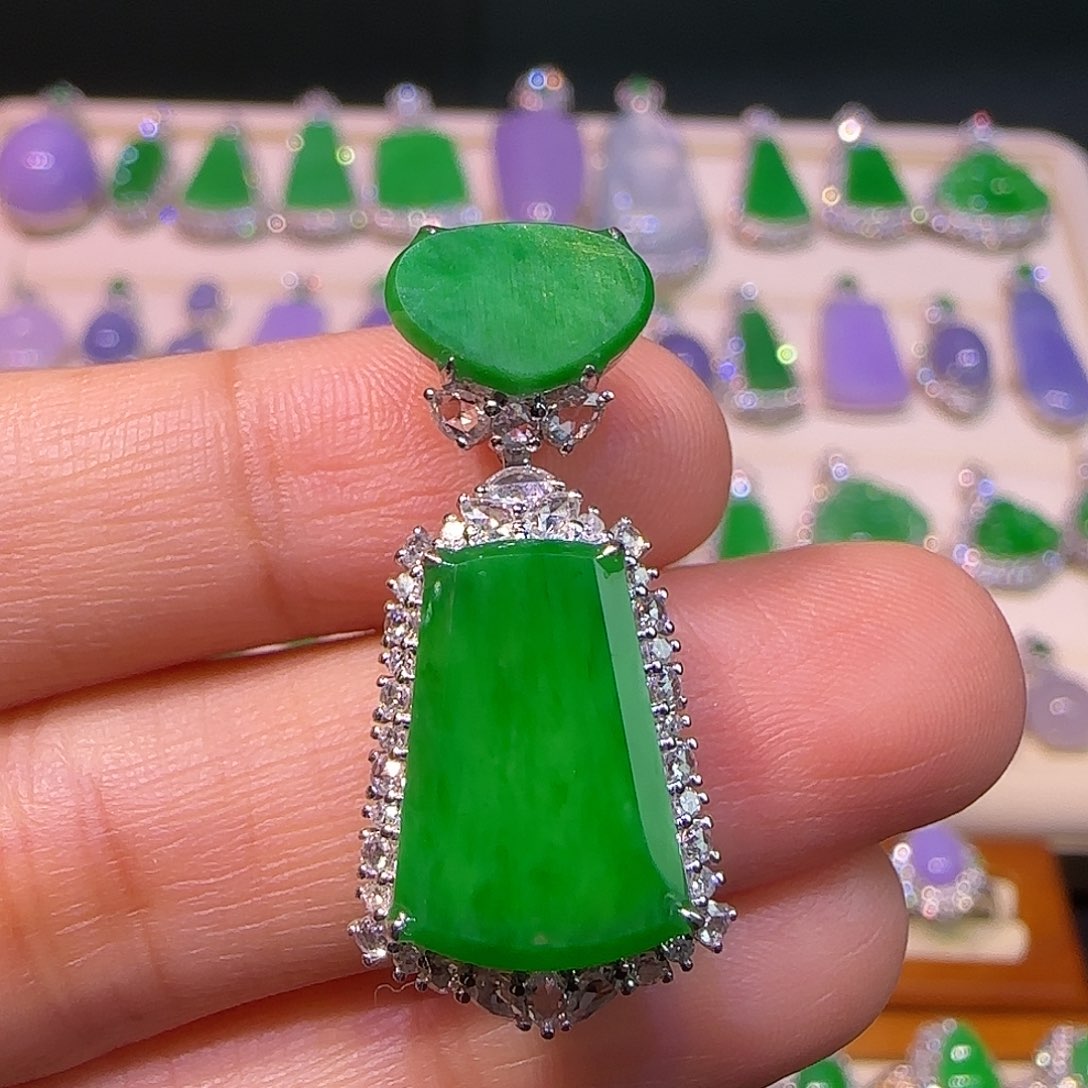 翡翠18K金镶嵌吊坠(不含链)