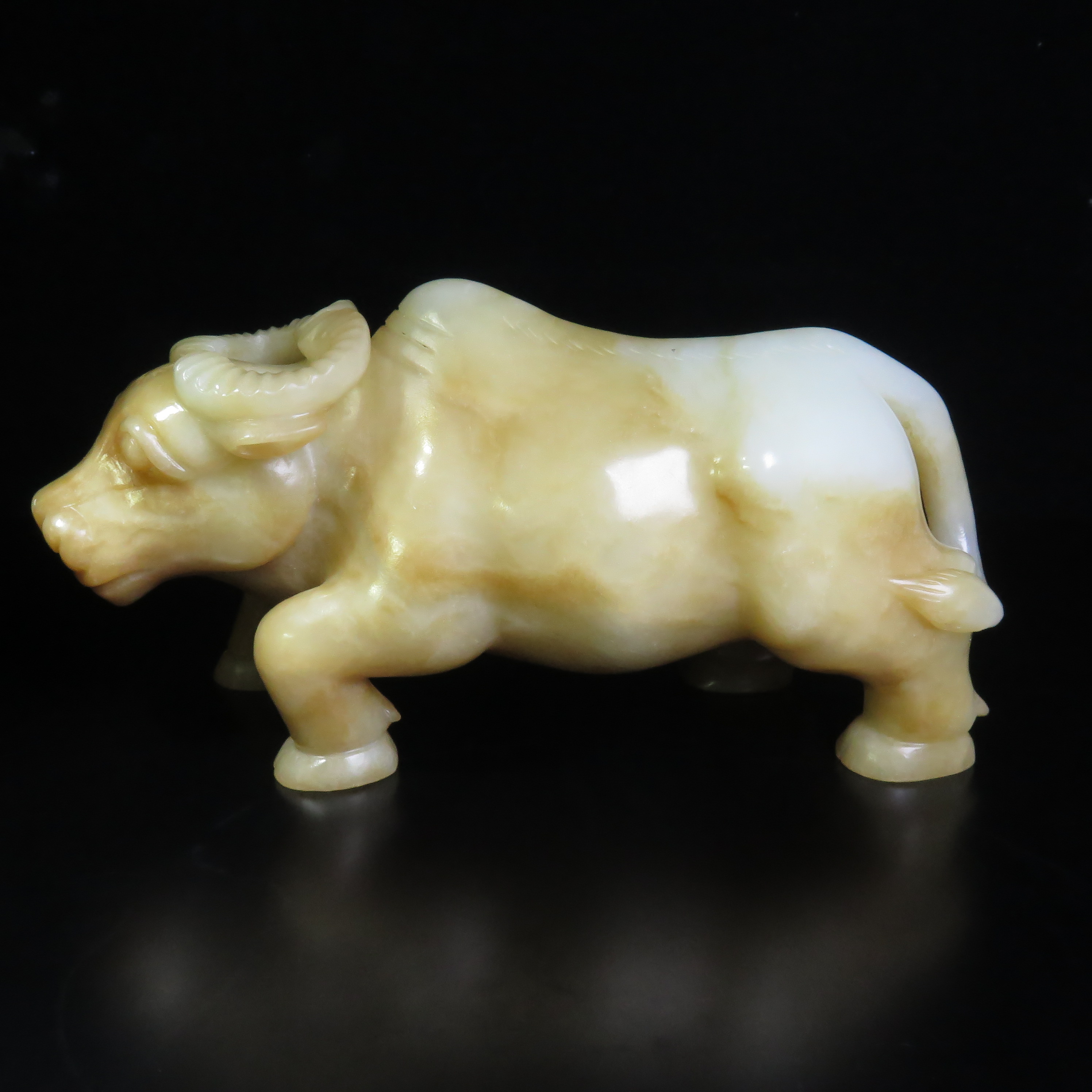 晚清民国玉牛摆件/MZ496038/和田玉/民族文物