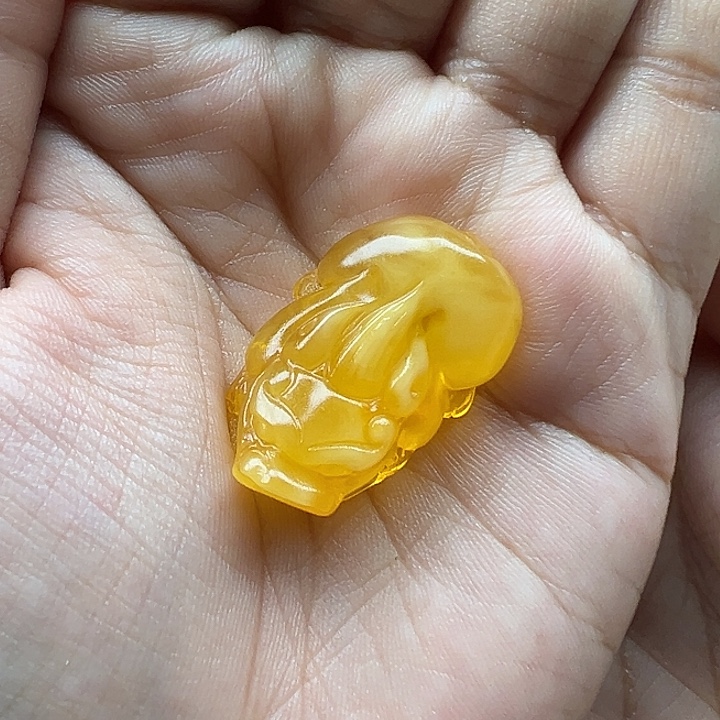 琥珀未镶嵌珠宝奇石貔貅打孔不退换