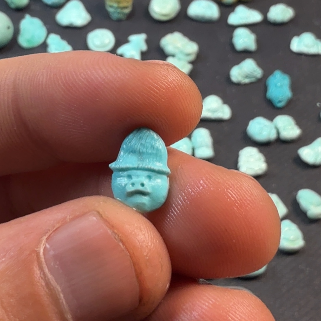 南红玛瑙未镶嵌珠宝奇石