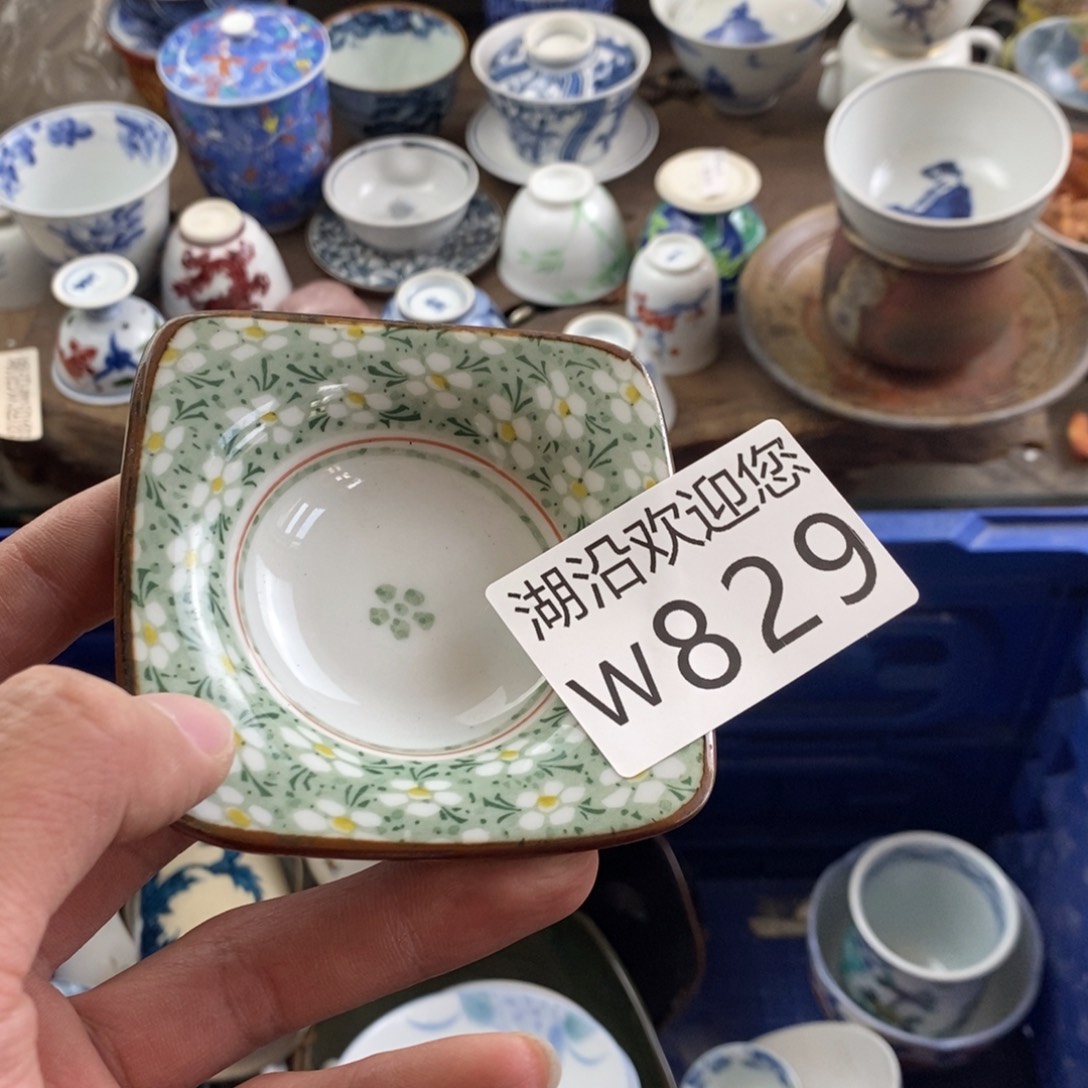 吴***歌瓷器的时候我也是醉