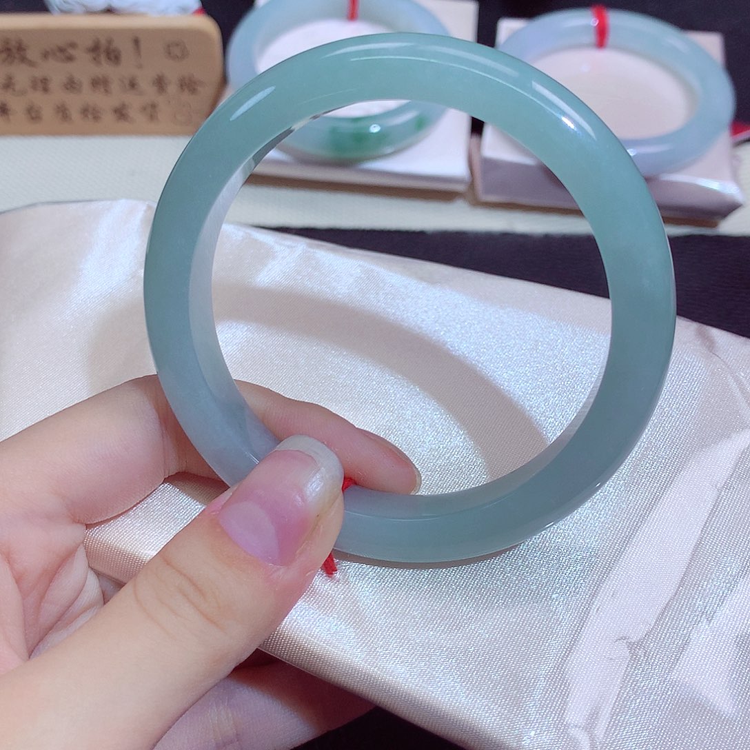 翡翠未镶嵌手镯345