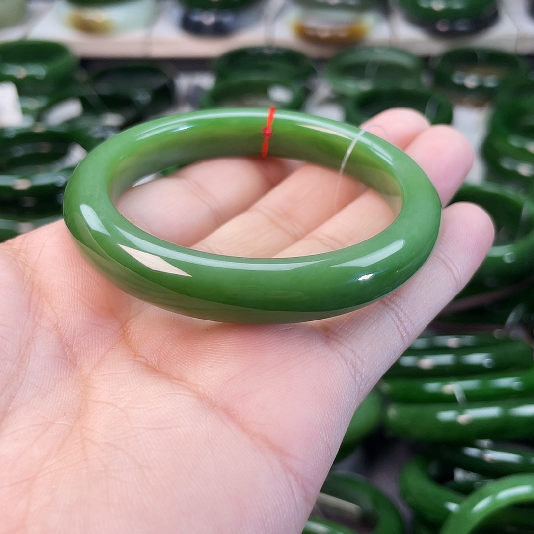 和田玉（碧玉）手镯未镶嵌