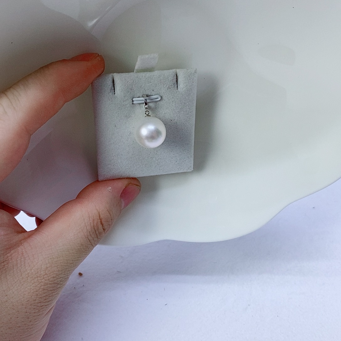 海水珍珠18K金镶嵌颈饰