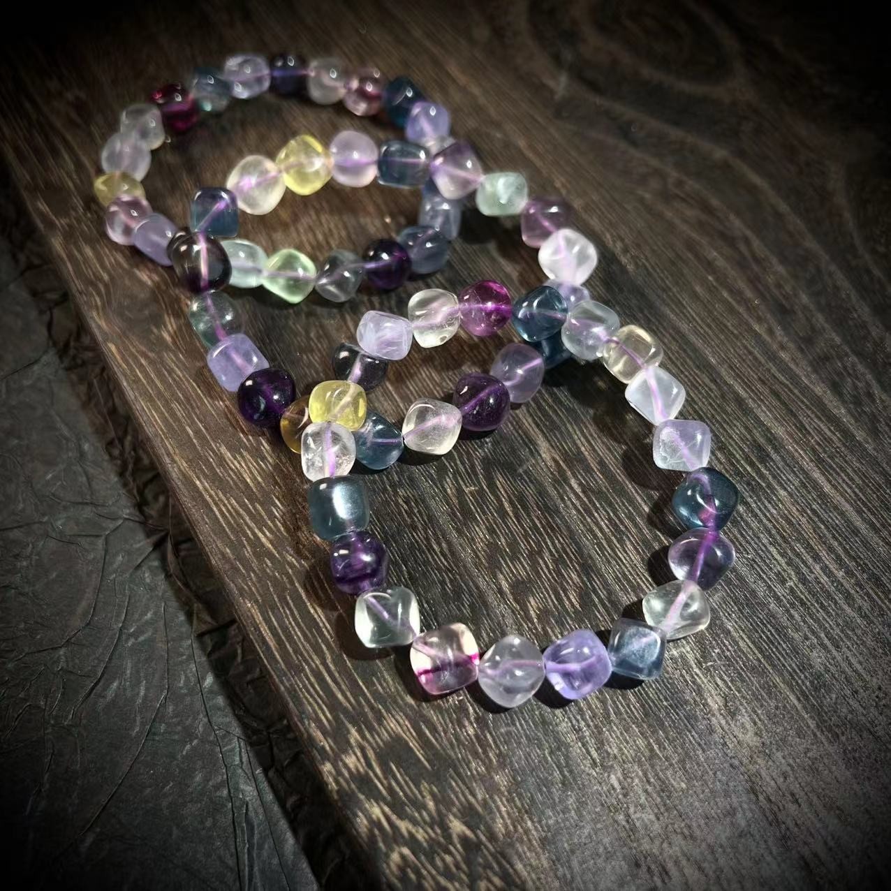 S4188【貝勒爺】彩萤石/随型/手串（多样性发其一）