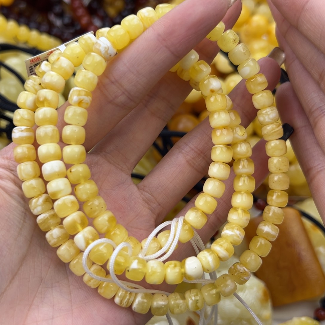 琥珀珠宝奇石未镶嵌