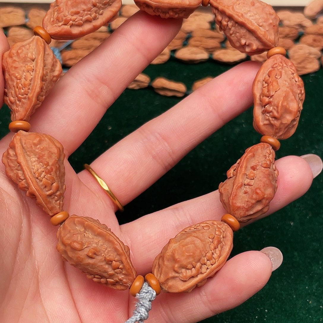 志***豪文玩核桃吊坠麒麟