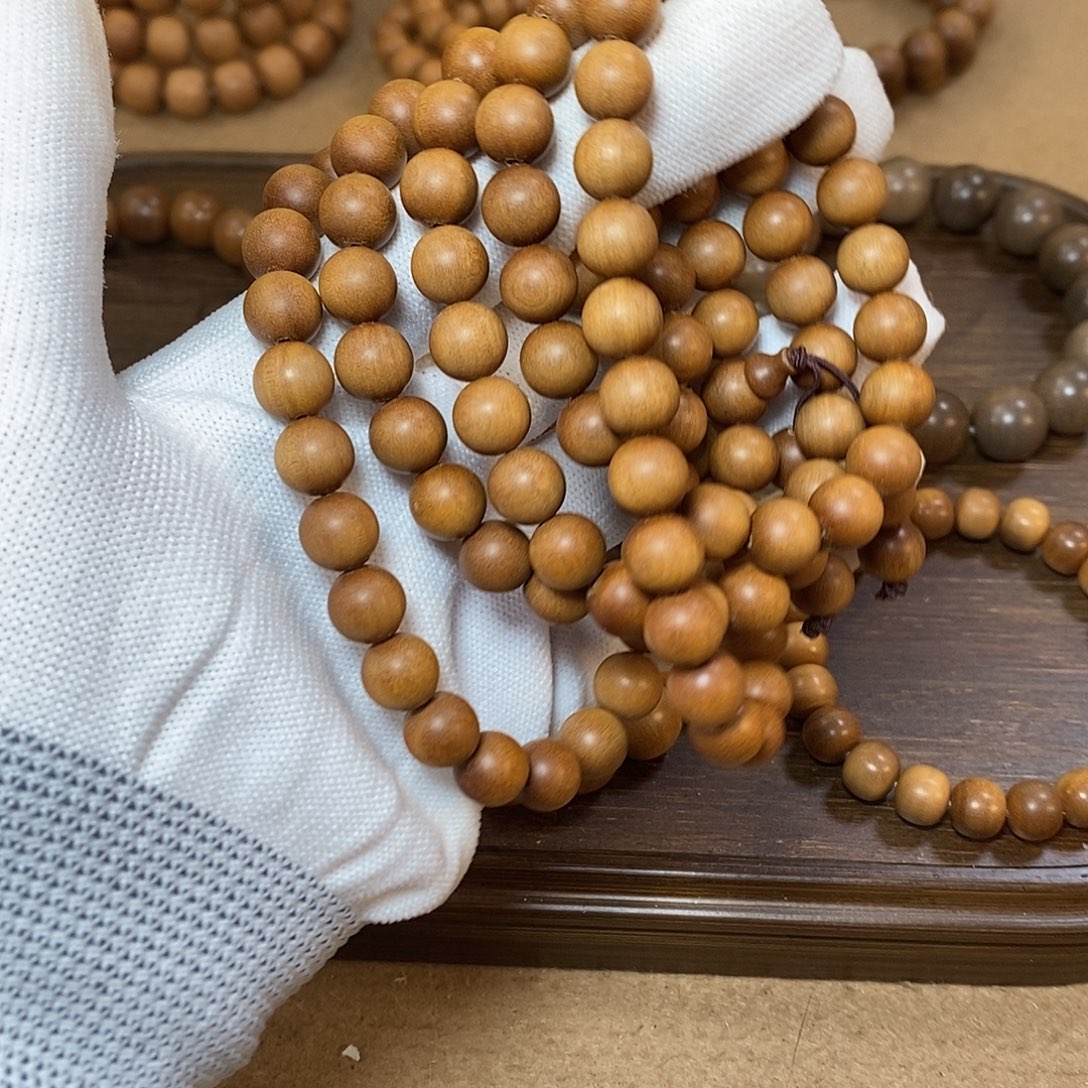 檀香木正区印度迈索尔老山檀香 9mm/108颗顺纹
