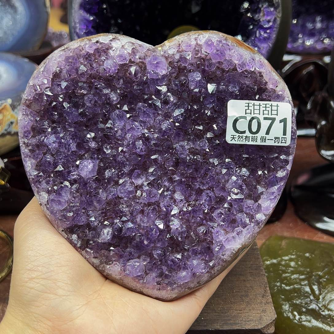 水晶大型摆件未镶嵌