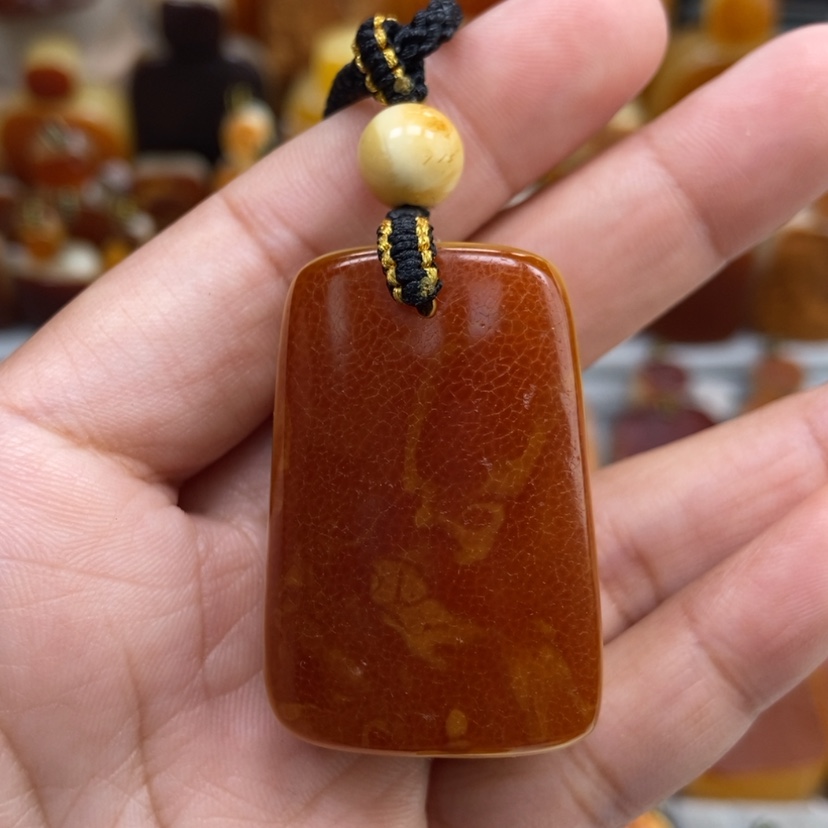 【闪购商品】琥珀颈饰未镶嵌