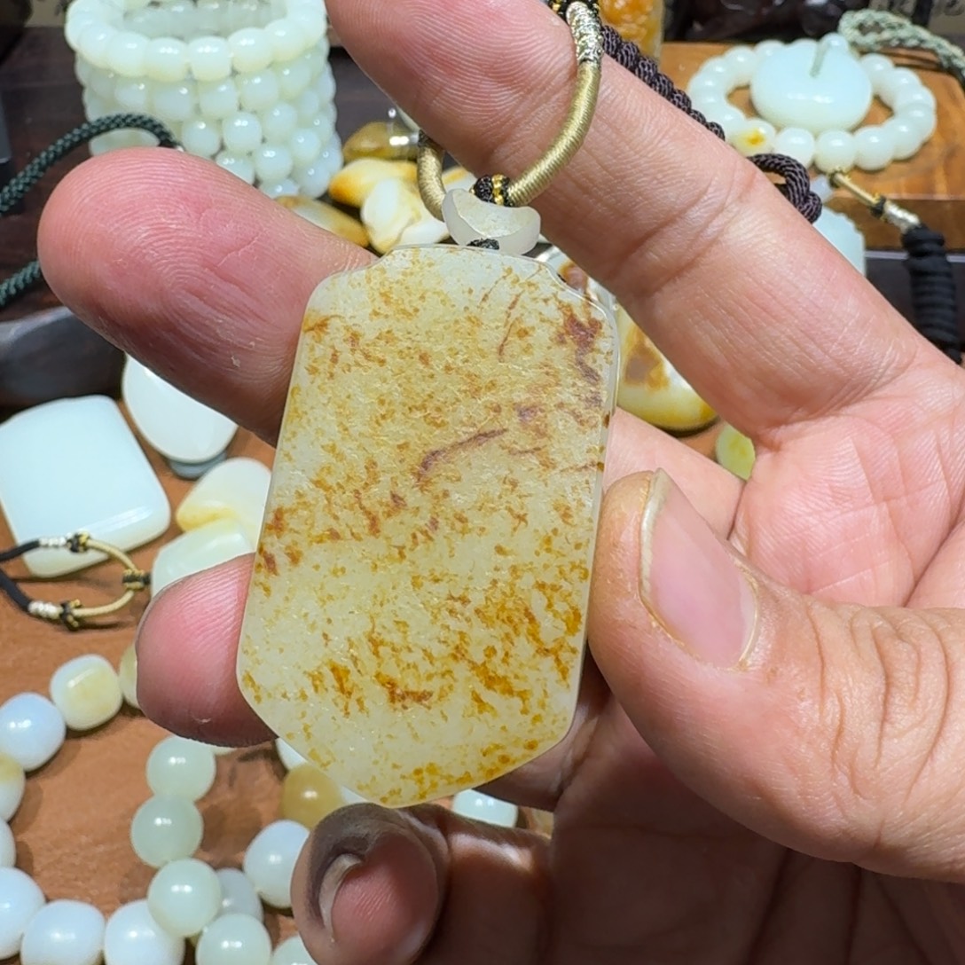 和田玉未镶嵌手串