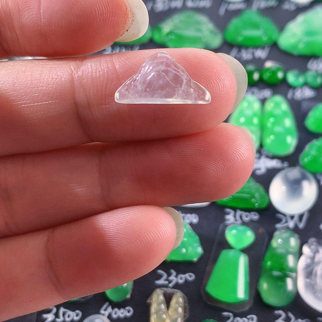 【闪购商品】翡翠颈饰未镶嵌天然翡翠高冰山河