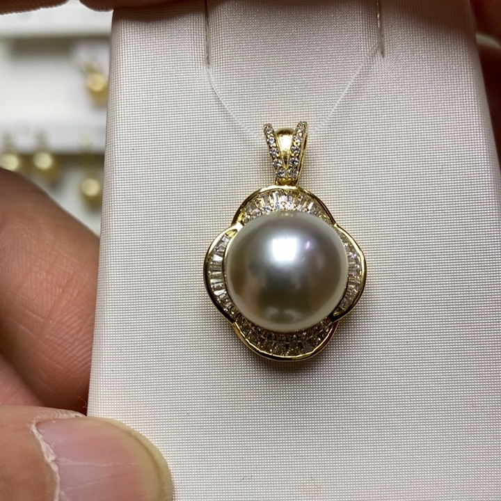 海水珍珠澳白珍珠吊坠银S925镶嵌