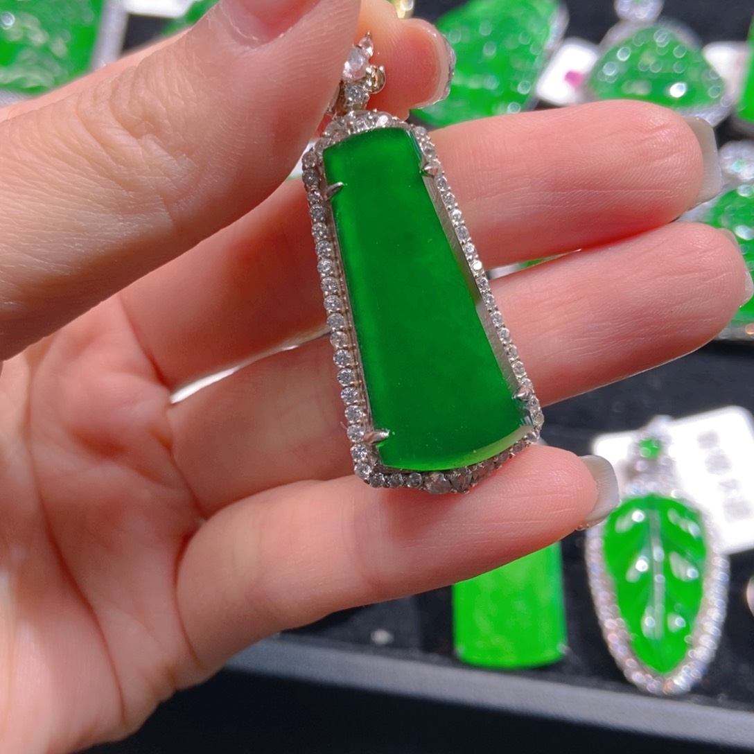 翡翠吊坠(不含链)银S925镶嵌