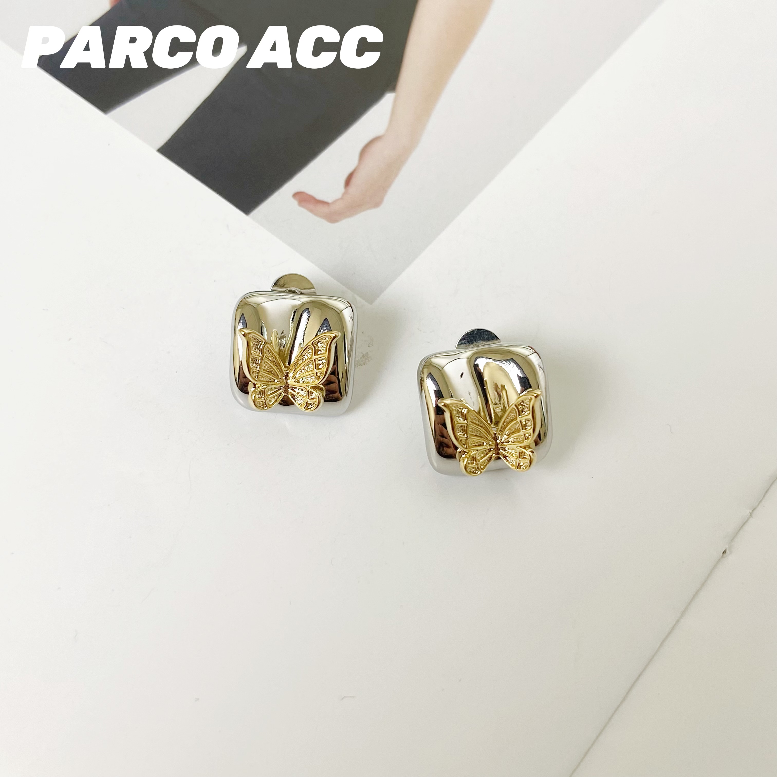 铜合金耳饰 C112  LORO 方块灵动蝴蝶耳钉