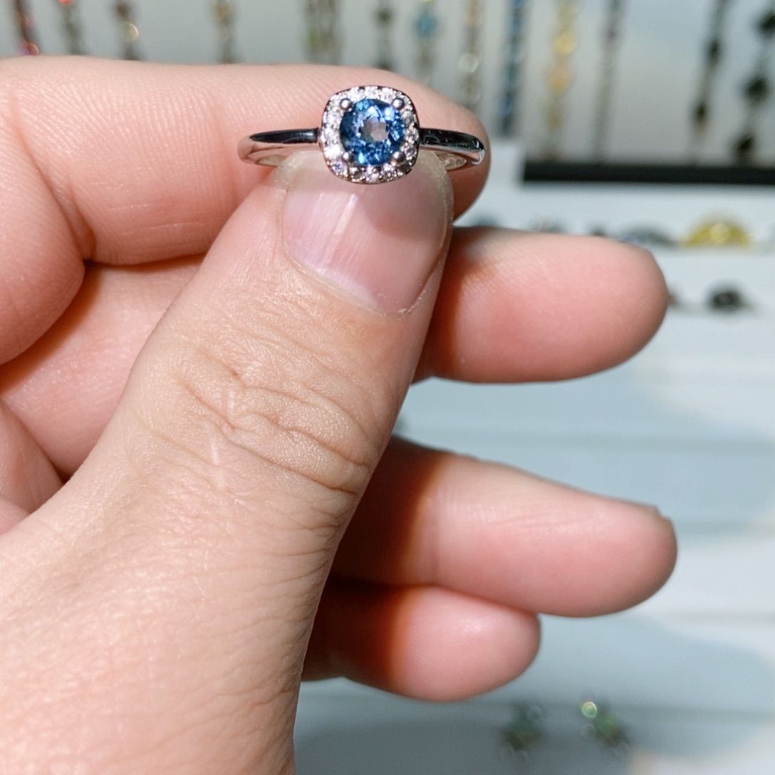 绿水晶戒指银S925镶嵌