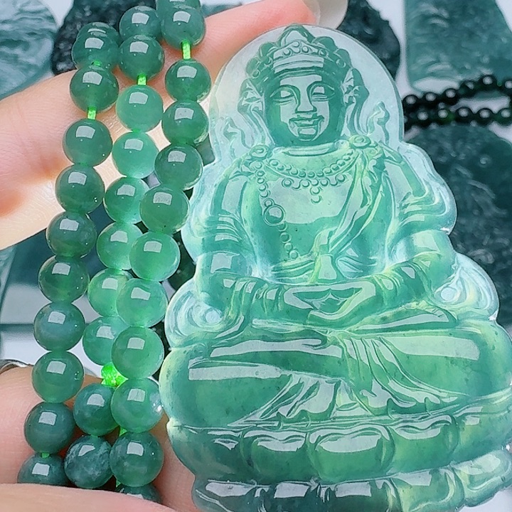 翡翠未镶嵌颈饰1111