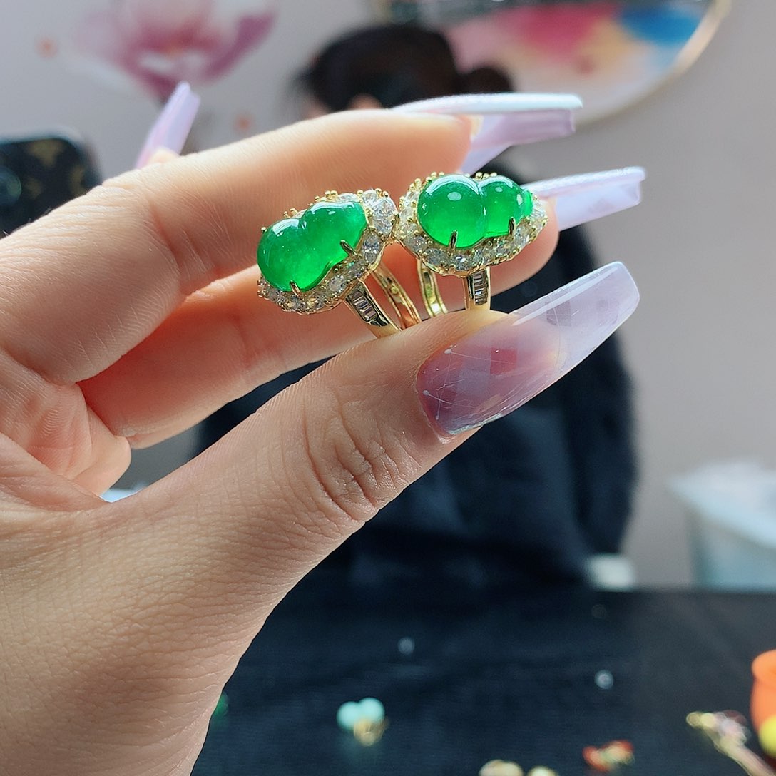 【闪购商品】石英质玉戒指未镶嵌