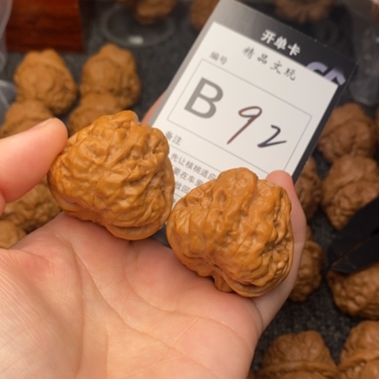 吊坠桃核我是第一百38